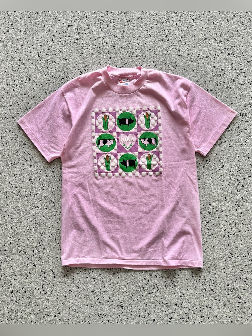 Vintage 90s Iowa Pink Heart T-Shirt Pig Corn Farm Graphic Tee USA Size Large
